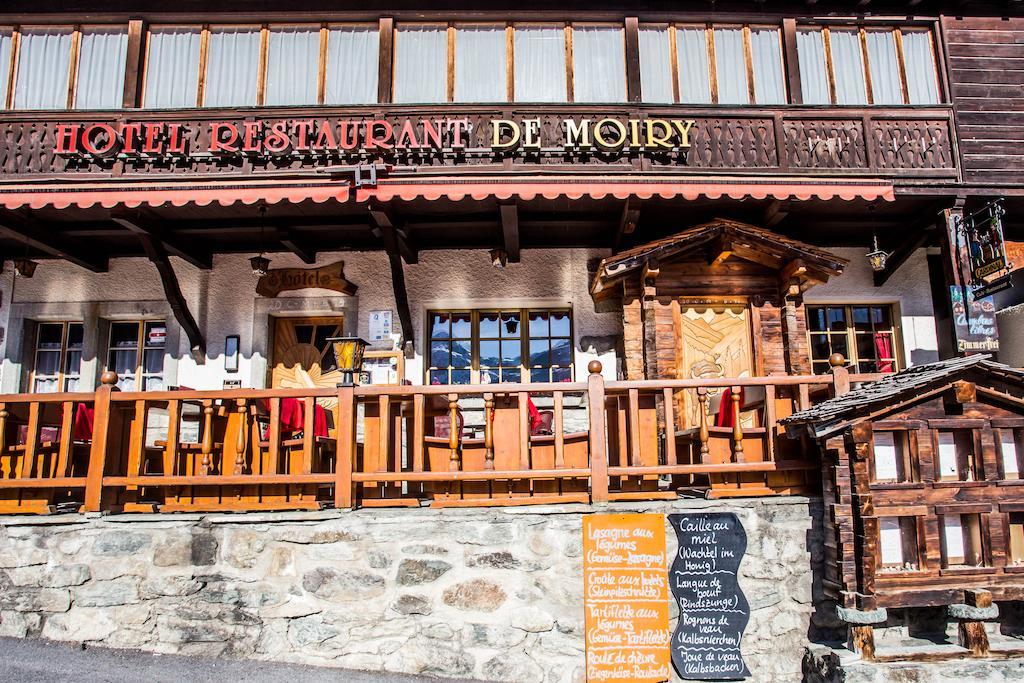 Hotel De Moiry Superieur กรีเมนทซ์ ภายนอก รูปภาพ