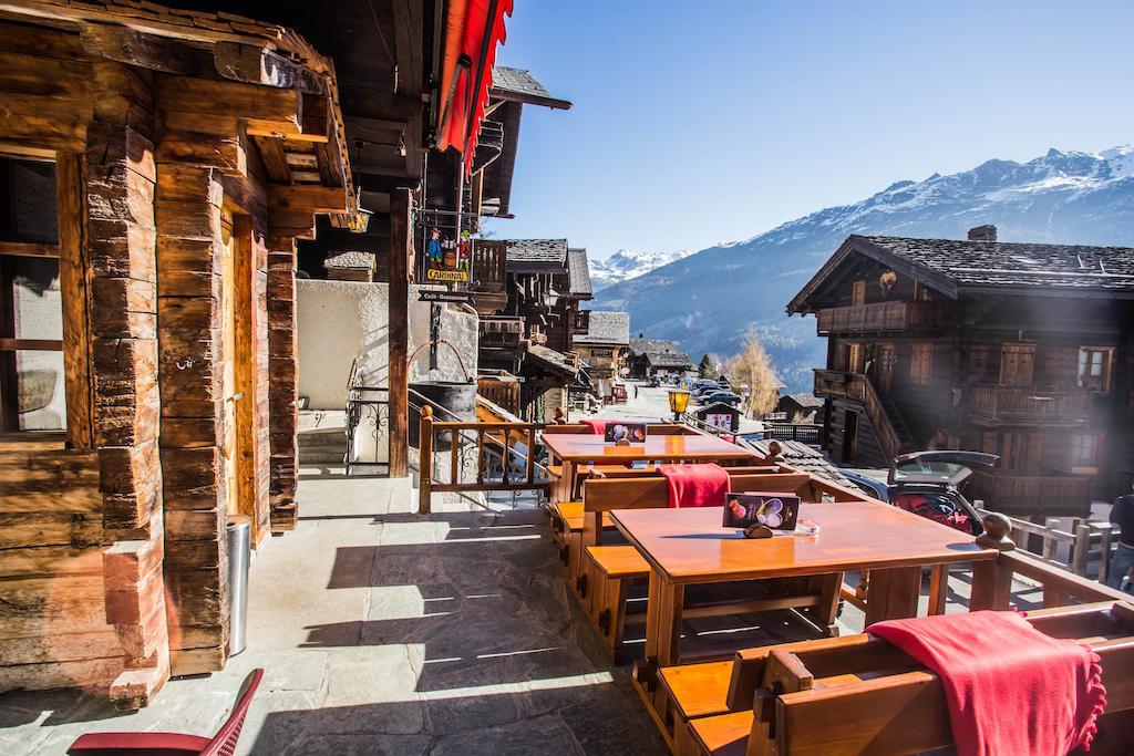 Hotel De Moiry Superieur กรีเมนทซ์ ภายนอก รูปภาพ